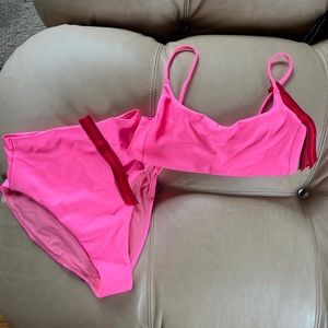 Left On Friday Pool Days Top & Hi Hi Bottom zinc